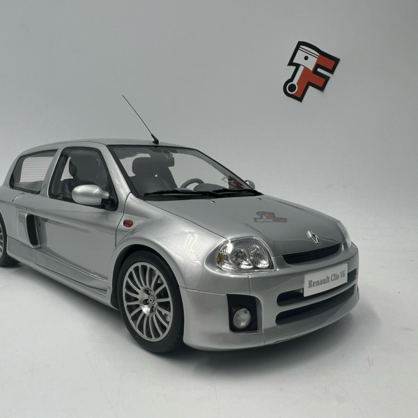 Renault Clio V6 Phase 1 Grise