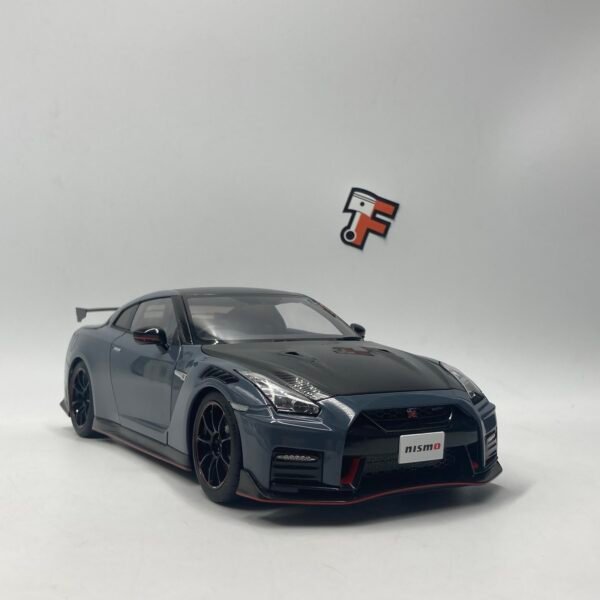 Miniature Nissan GT-R Nismo Special Edition Stealth Grey vendue en Suisse