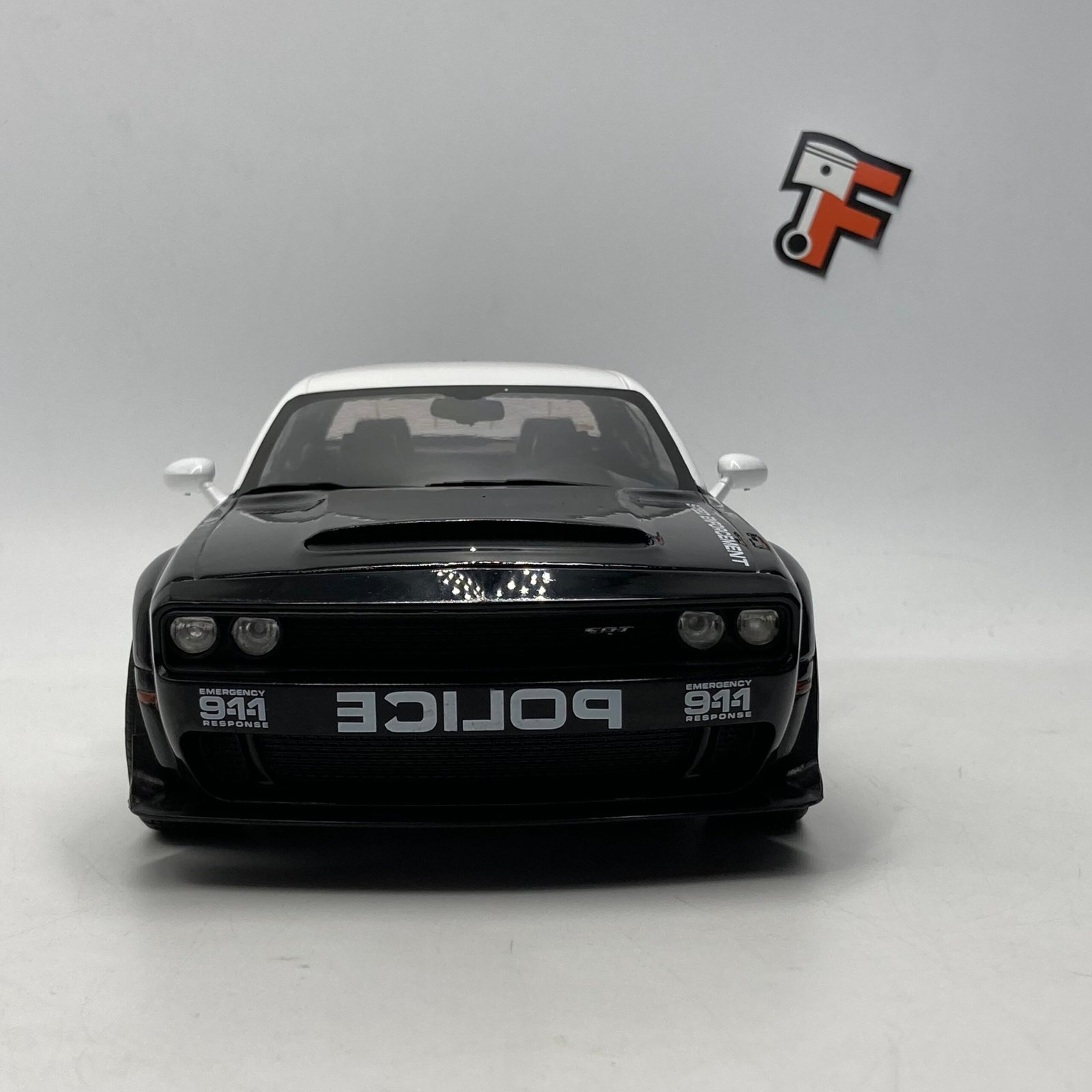 Dodge Challenger Demon Highway Police 2023 Référence S1805715 1/18 – Image 6