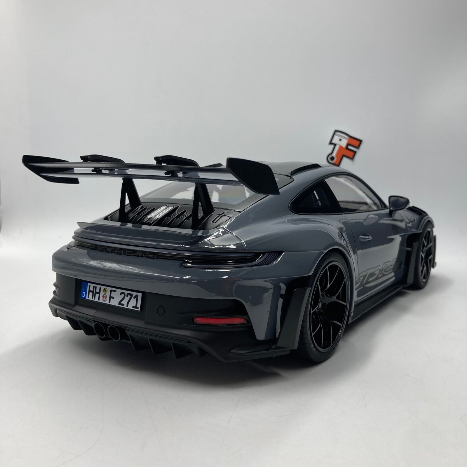 Porsche 911 (992) GT3 RS Pack Weissach 2022 1/12 – Image 4