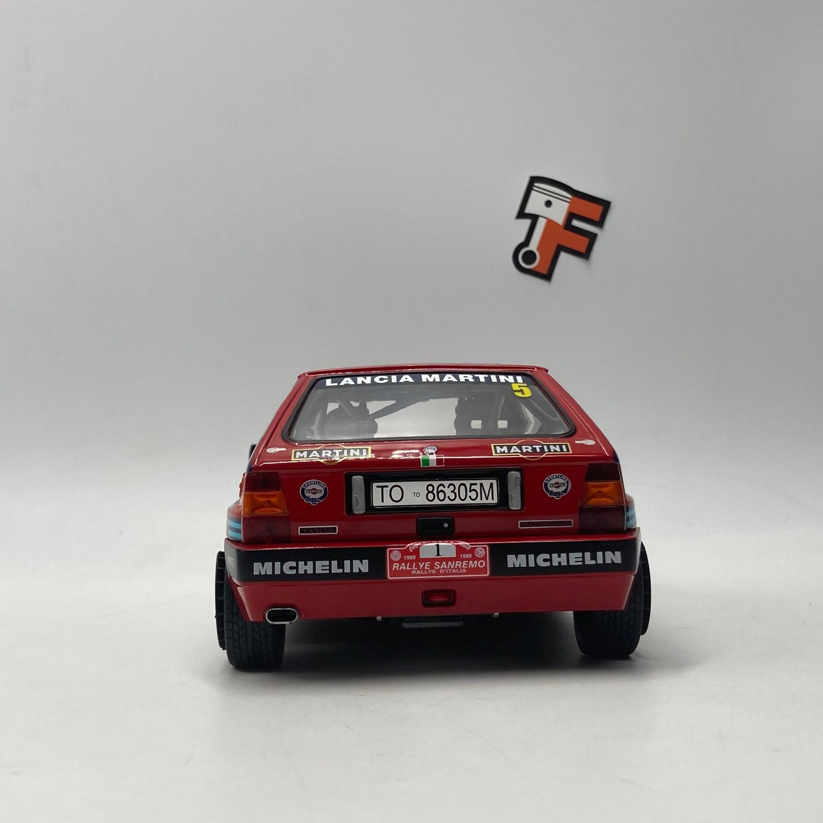 Lancia Delta HF Integrale Rally San Remo 1989 – Image 6